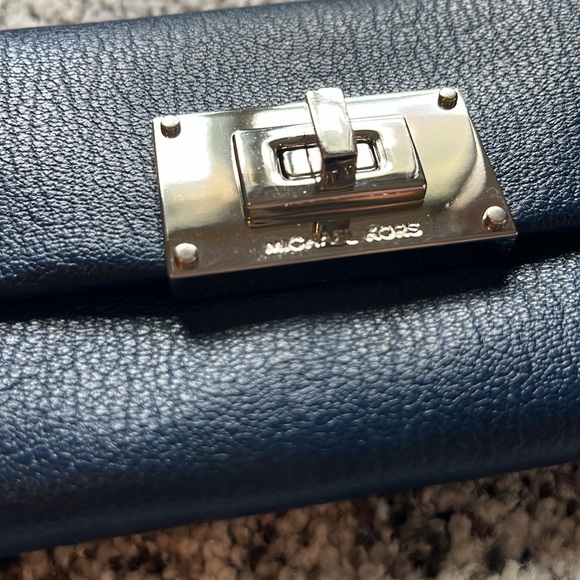 MICHAEL KORS WALLET - Picture 3 of 5